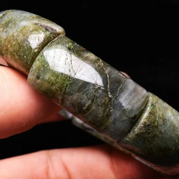 16*9*27.7mm Natural Labradorite Rainbow Light Crystal Gemstone Bracelet Unisex - Picture 2 of 7